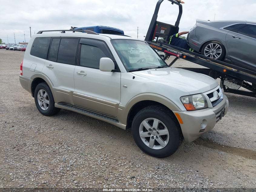 2006 Mitsubishi Montero VIN JA4MW51S46J002490 — IAAI salvage auction photo