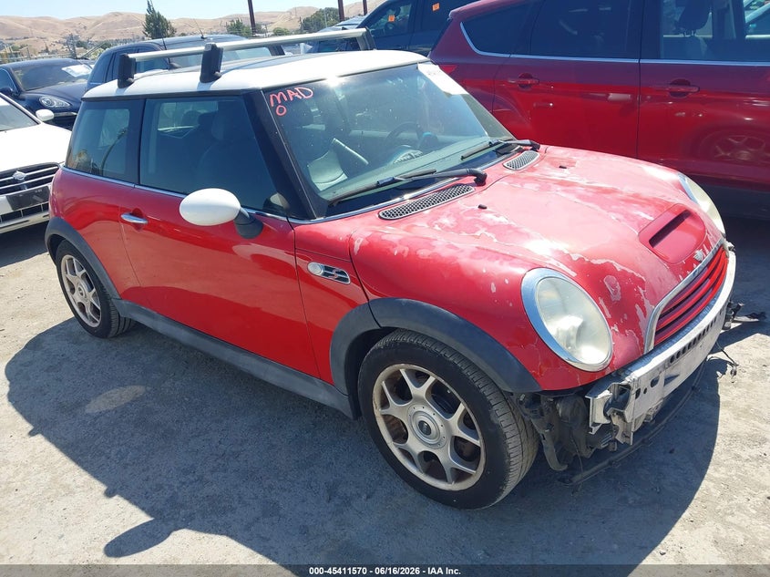 2006 Mini Cooper VIN WMWRE33596TN27637 IAAI salvage auction — NORMAL WEAR, Clear - Dealer Only (California), sold $475 on 2026-07-09 (photo 1)