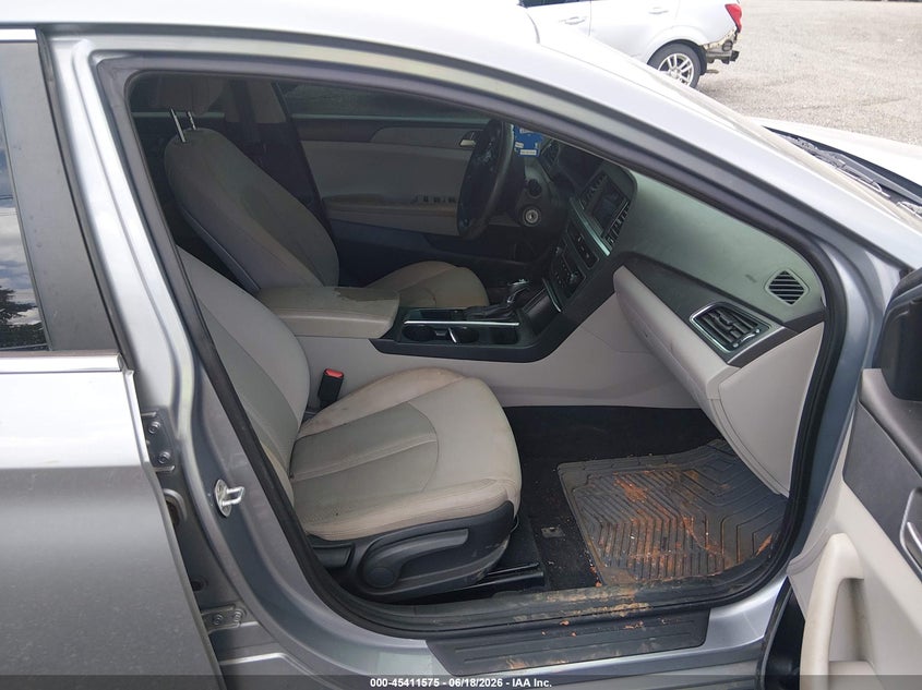 2017 Hyundai Sonata VIN 5NPE24AF5HH560735 IAAI salvage auction — FRONT END, Salvage (South Carolina), sold $850 on 2026-07-09 (photo 5)