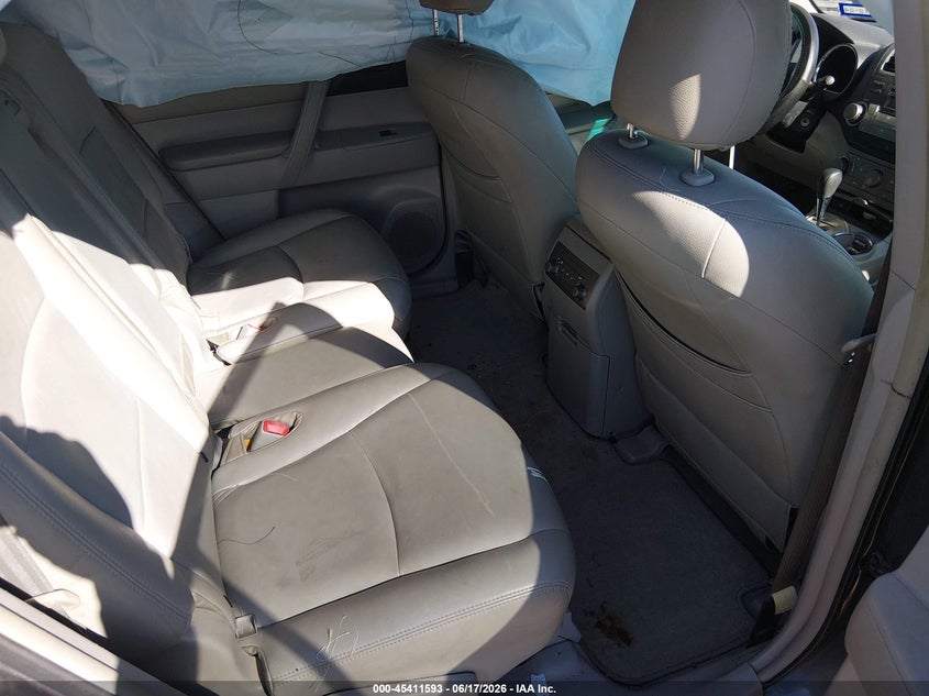 2010 Toyota Highlander VIN 5TDZK3EH5AS016484 IAAI salvage auction — NORMAL WEAR, Clear (Texas), sold $750 on 2026-07-13 (photo 8)