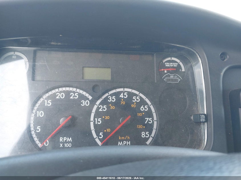 2012 Freightliner M2 106 VIN 1FVACWDU0CHBL6315 IAAI salvage auction — FRONT END, Original (Texas), sold $3,300 on 2026-07-22 (photo 5)