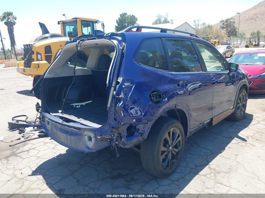 2024 Subaru Forester VIN JF2SKAGC6RH435811 IAAI salvage auction — REAR END, Salvage Title, sold $5,700 on 2026-07-23 (photo 4)