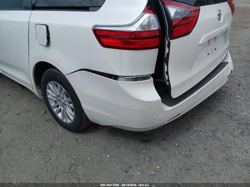 2017 Toyota Sienna VIN 5TDYZ3DC1HS819073 IAAI salvage auction — FRONT & REAR, Salvage (Massachusetts), sold $1,250 on 2026-07-28 (photo 6)