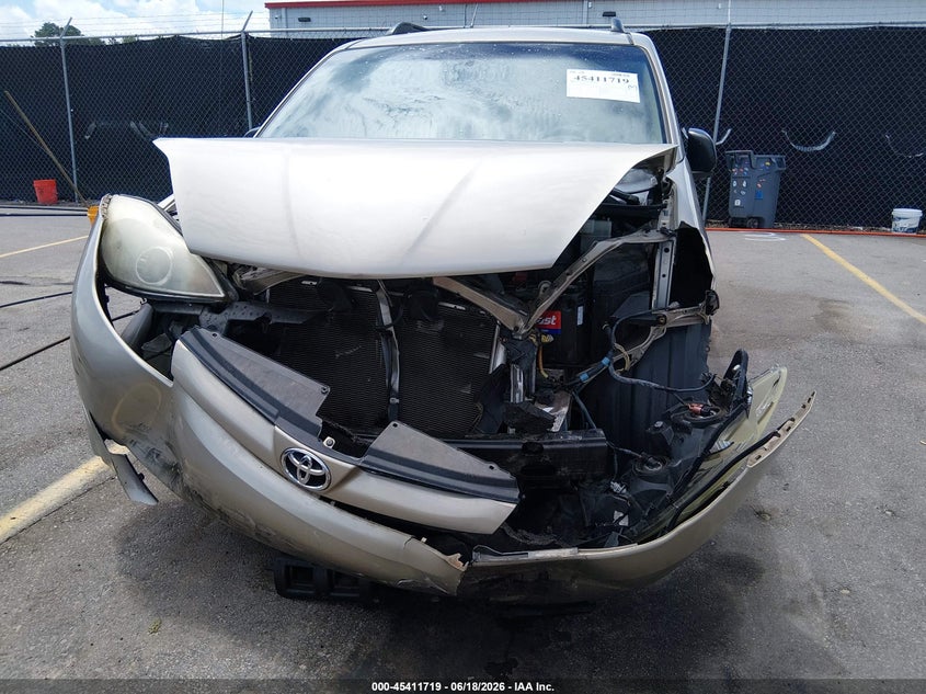 2006 Toyota Sienna VIN 5TDZA23C26S457033 IAAI salvage auction — FRONT END, Salvage (South Carolina), sold $575 on 2026-07-15 (photo 6)