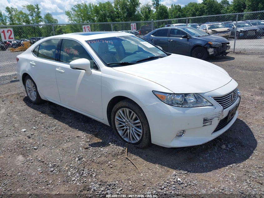 2014 Lexus VIN JTHBK1GG8E2120019 IAAI salvage auction — LEFT & RIGHT, Salvage Title, sold $50 on 2026-07-28 (photo 1)