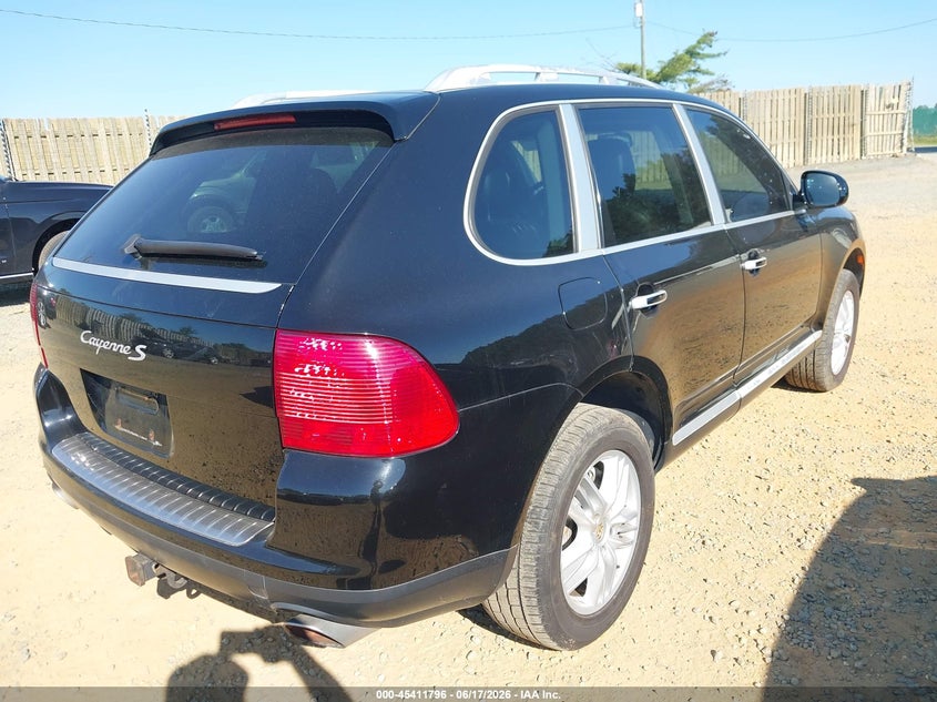 2006 Porsche Cayenne VIN WP1AB29P96LA65073 IAAI salvage auction — NORMAL WEAR, Clear (Virginia), sold $950 on 2026-07-27 (photo 4)