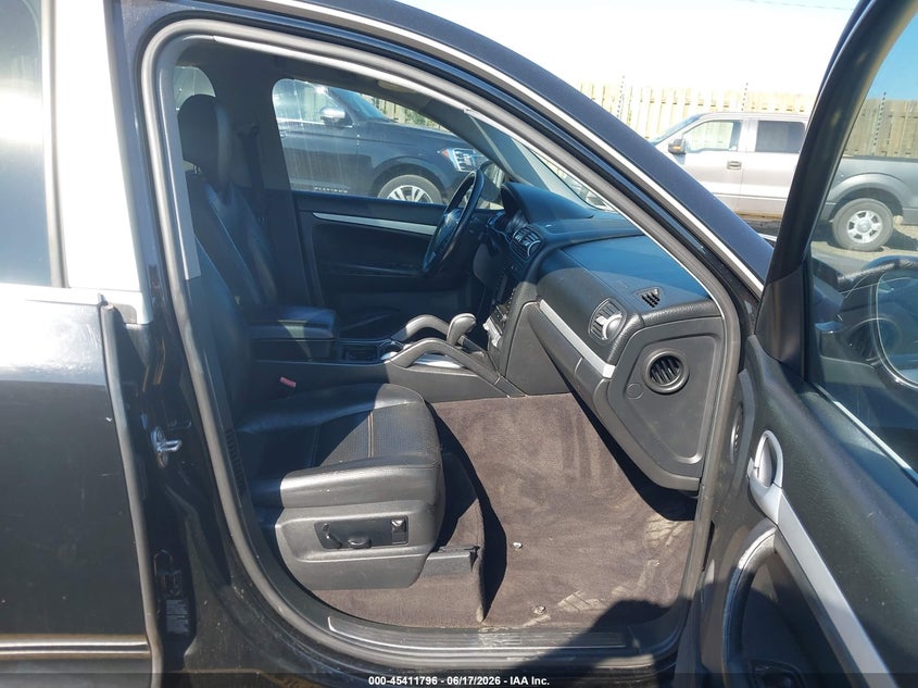 2006 Porsche Cayenne VIN WP1AB29P96LA65073 IAAI salvage auction — NORMAL WEAR, Clear (Virginia), sold $950 on 2026-07-27 (photo 5)