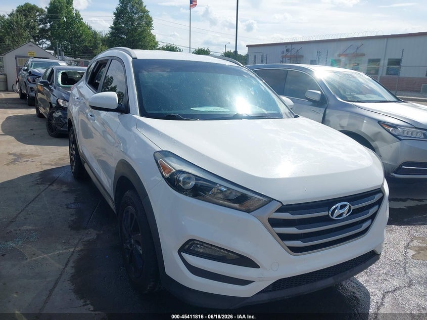 2018 Hyundai Tucson VIN KM8J33A47JU656121 IAAI salvage auction — THEFT, Salvage Title, sold $1,900 on 2026-07-27 (photo 1)