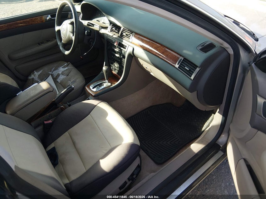 2000 Audi A6 VIN WAUEH64B5YN099729 IAAI salvage auction — NORMAL WEAR, Clear (Colorado), sold $450 on 2026-07-14 (photo 5)