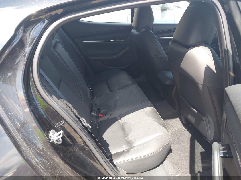 2025 Mazda 3 VIN JM1BPALMXS1768946 IAAI salvage auction — HAIL, Salvage Title, sold $9,300 on 2026-07-30 (photo 8)