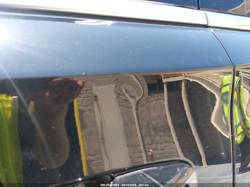 2019 Chevrolet Tahoe VIN 1GNSKAEC0KR337219 IAAI salvage auction — NORMAL WEAR, SF97 (California), sold $18,500 on 2026-08-27 (photo 6)