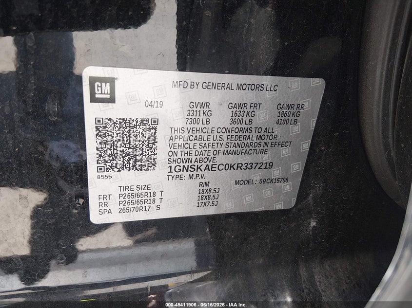 2019 Chevrolet Tahoe VIN 1GNSKAEC0KR337219 IAAI salvage auction — NORMAL WEAR, SF97 (California), sold $18,500 on 2026-08-27 (photo 9)