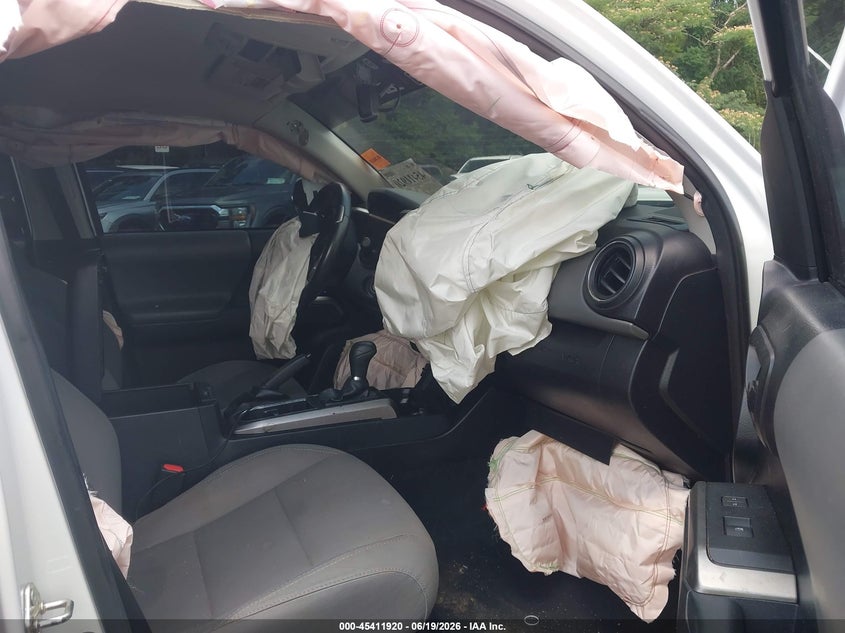 2017 Toyota Tacoma VIN 5TFCZ5AN2HX085081 IAAI salvage auction — FRONT END, Salvage (Alabama), sold $5,200 on 2026-07-15 (photo 5)
