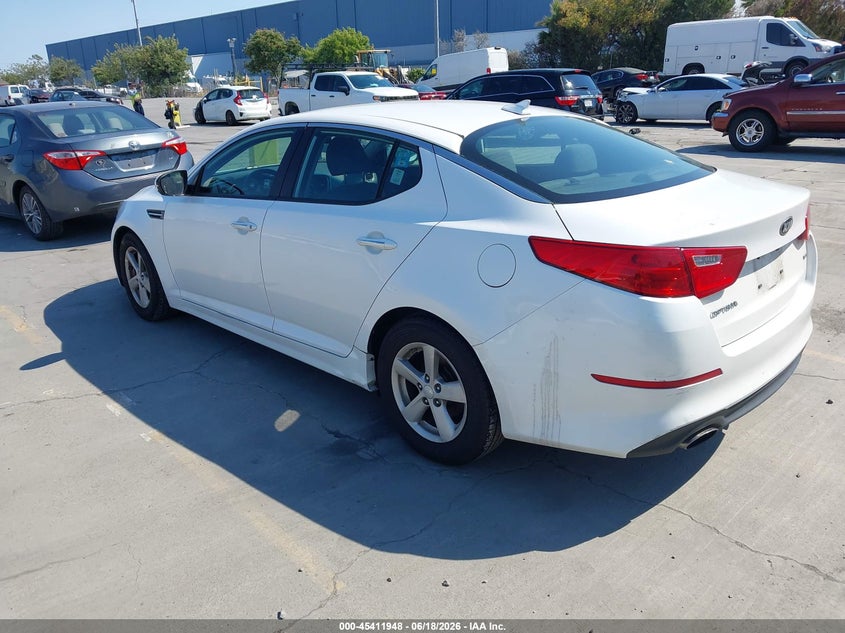 2015 Kia Optima VIN KNAGM4A71F5653516 IAAI salvage auction — NORMAL WEAR, Clear (New York), sold $800 on 2026-07-29 (photo 3)