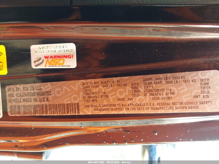 2021 Jeep Grand wagoneer VIN 1C4JJXR63MW686152 IAAI salvage auction — REAR END, Wait Title, sold $15,200 on 2026-08-20 (photo 9)