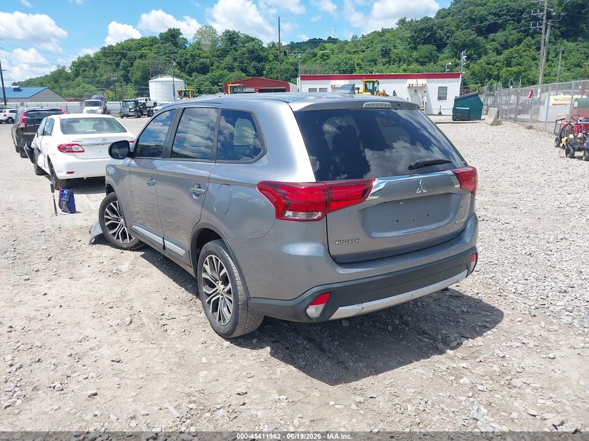 2018 Mitsubishi Outlander VIN JA4AZ3A32JZ071180 IAAI salvage auction — LEFT FRONT, Salvage (Pennsylvania), sold $1,950 on 2026-08-02 (photo 3)
