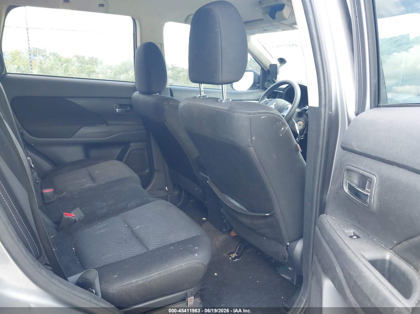 2018 Mitsubishi Outlander VIN JA4AZ3A32JZ071180 IAAI salvage auction — LEFT FRONT, Salvage (Pennsylvania), sold $1,950 on 2026-08-02 (photo 8)