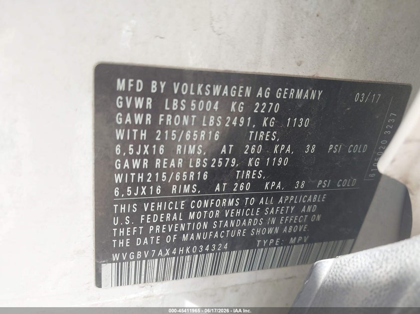 2017 Volkswagen Tiguan VIN WVGBV7AX4HK034324 IAAI salvage auction — FRONT & REAR, Salvage Title, sold $2,375 on 2026-07-23 (photo 9)
