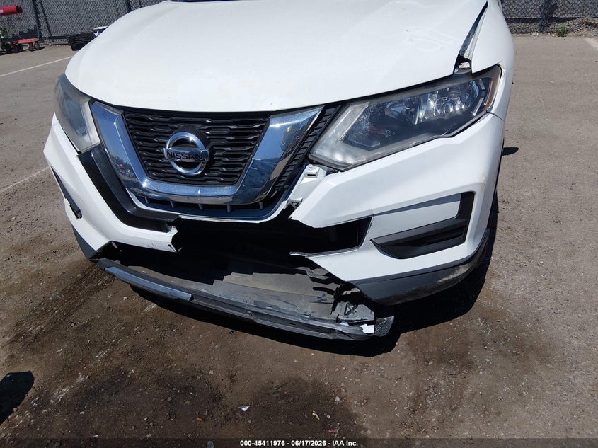 2017 Nissan Rogue VIN KNMAT2MT6HP560622 IAAI salvage auction — FRONT END, Salvage (California), sold $2,725 on 2026-07-13 (photo 6)