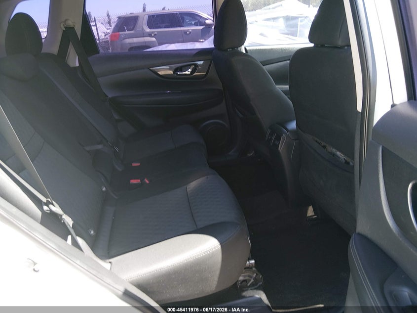 2017 Nissan Rogue VIN KNMAT2MT6HP560622 IAAI salvage auction — FRONT END, Salvage (California), sold $2,725 on 2026-07-13 (photo 8)