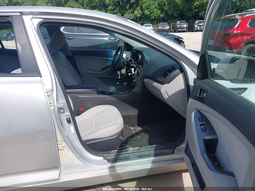 2013 Kia Optima VIN 5XXGM4A77DG190857 IAAI salvage auction — NORMAL WEAR, Clear (Kansas), sold $475 on 2026-07-29 (photo 5)