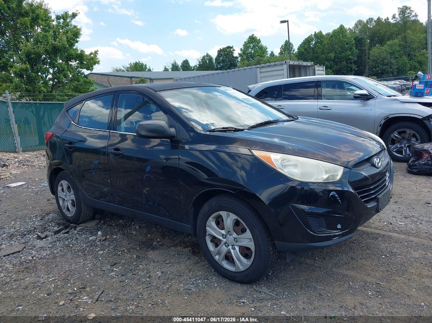 2010 Hyundai Tucson VIN KM8JT3AC5AU095957 IAAI salvage auction — REAR END, Clear (Virginia), sold $1,400 on 2026-07-13 (photo 1)