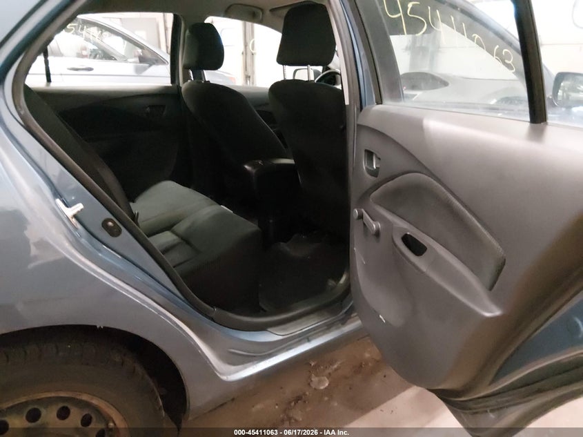 2009 Toyota Yaris VIN JTDBT903291307191 IAAI salvage auction — NORMAL WEAR, Prior Salvage (Minnesota), sold $650 on 2026-07-15 (photo 8)