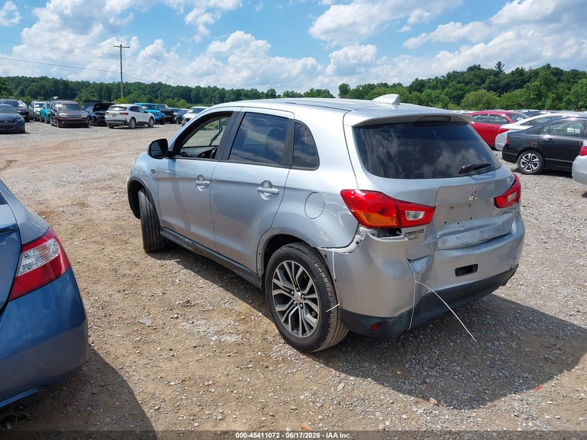 2017 Mitsubishi VIN JA4AR3AU9HZ051463 IAAI salvage auction — REAR END, Salvage Title, sold $1,400 on 2026-07-10 (photo 3)