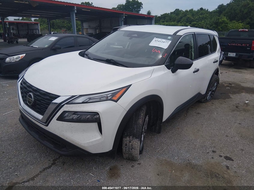 2021 Nissan Rogue VIN JN8AT3AA3MW006211 IAAI salvage auction — REAR END, Salvage Title, sold $3,000 on 2026-08-01 (photo 2)