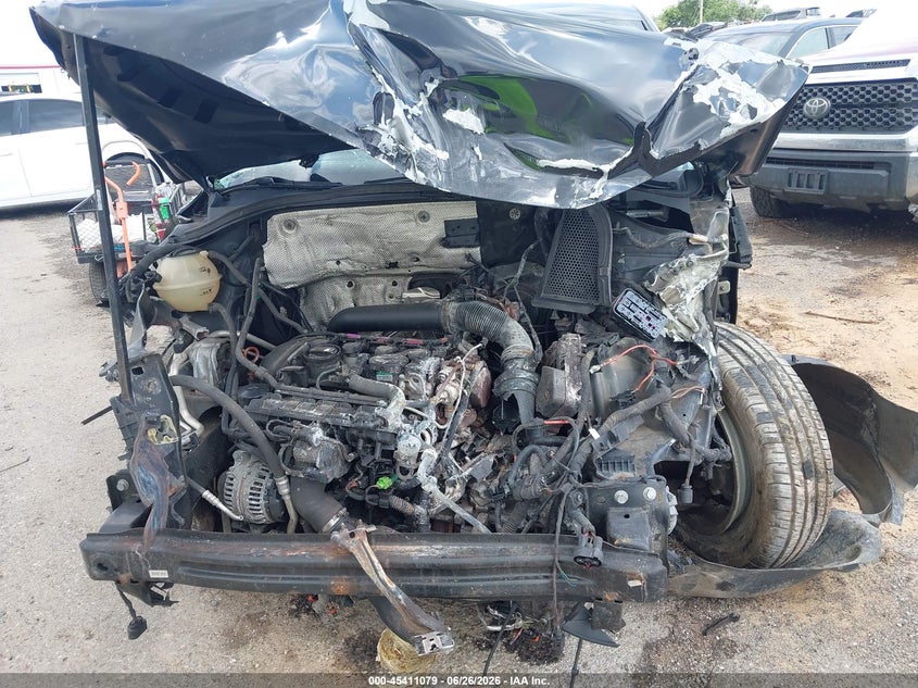 2010 Volkswagen Tiguan VIN WVGAV7AXXAW524602 IAAI salvage auction — BIO HAZARD, Junk (Oklahoma), sold $375 on 2026-08-18 (photo 6)