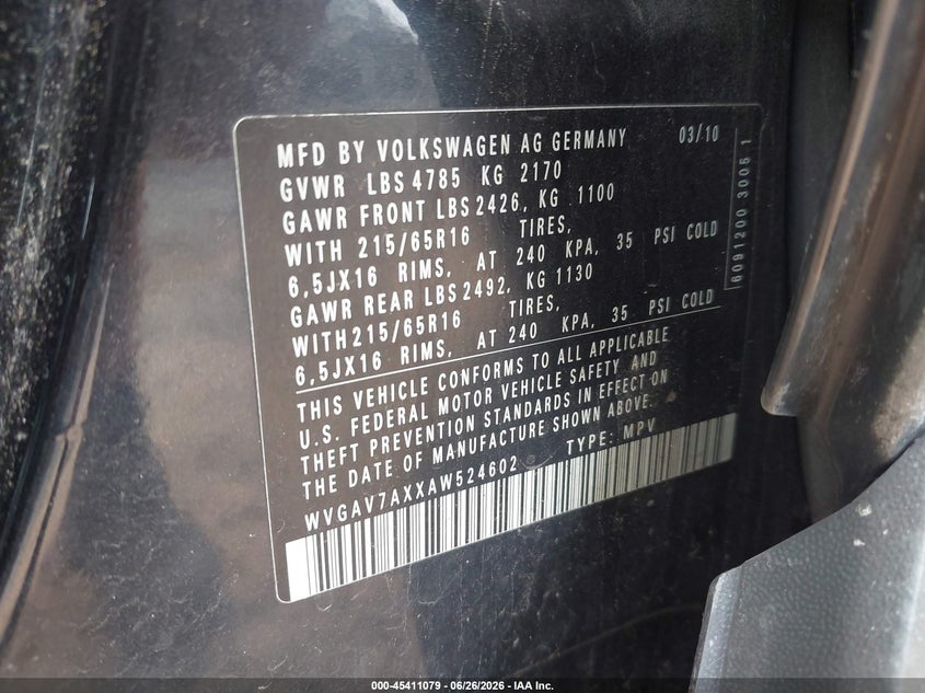 2010 Volkswagen Tiguan VIN WVGAV7AXXAW524602 IAAI salvage auction — BIO HAZARD, Junk (Oklahoma), sold $375 on 2026-08-18 (photo 9)