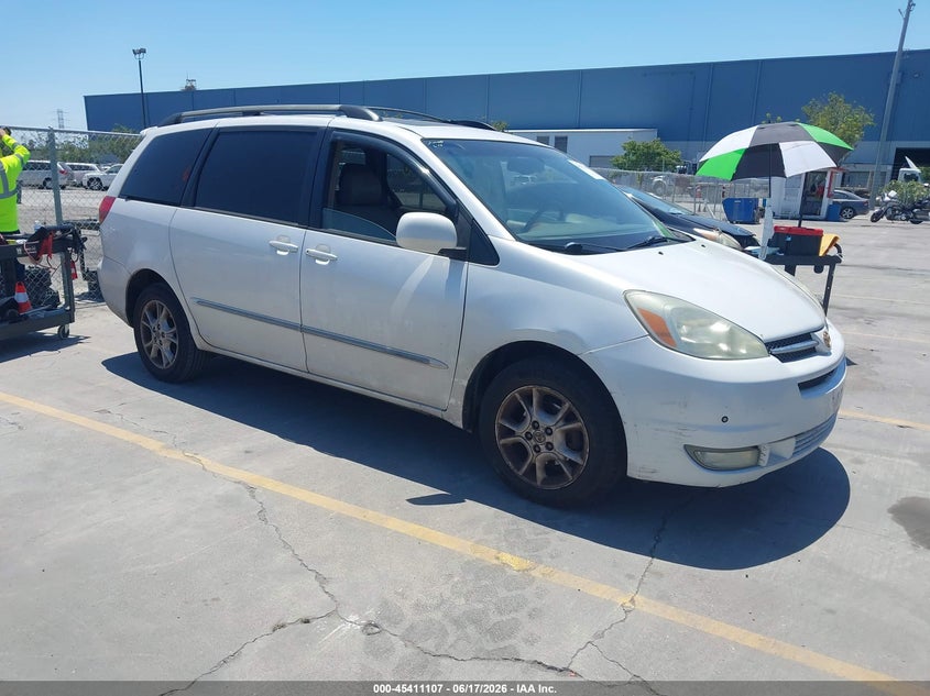 2004 Toyota Sienna VIN 5TDBA22C34S010288 IAAI salvage auction — LEFT SIDE, Salvage (California), sold $675 on 2026-07-06 (photo 1)