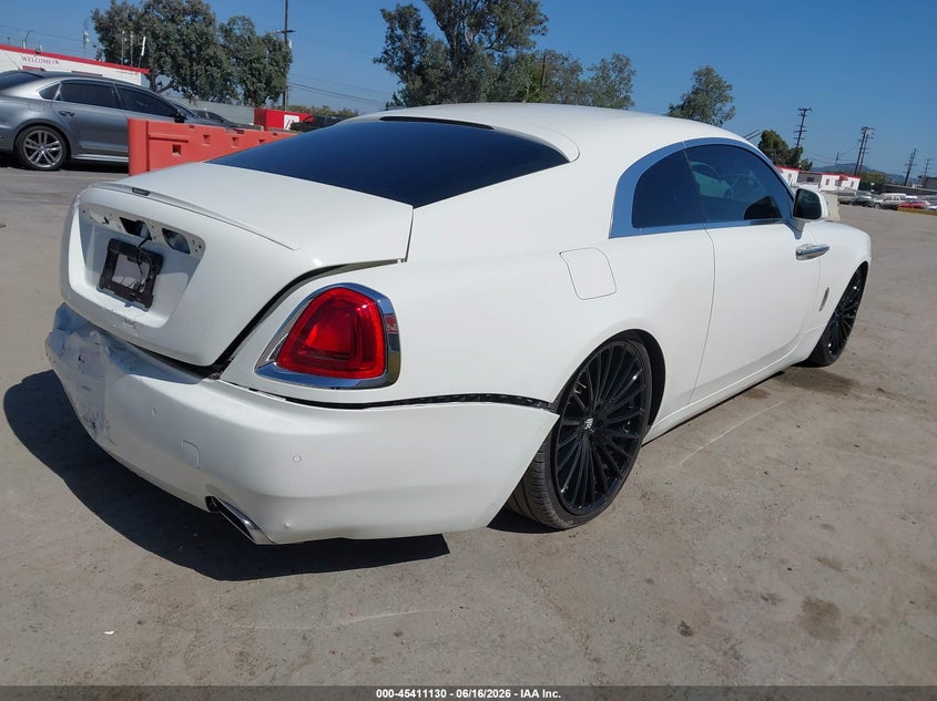 2014 Rolls-royce Wraith VIN SCA665C56EUX84477 IAAI salvage auction — REAR END, Salvage (California), sold $21,100 on 2026-08-19 (photo 4)