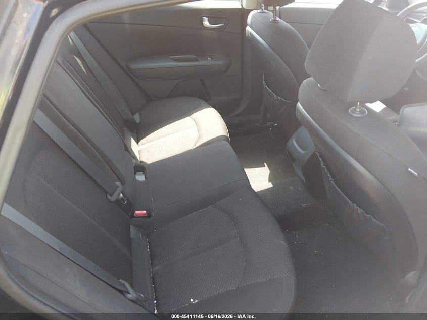 2016 Kia Optima VIN 5XXGT4L35GG102325 IAAI salvage auction — NORMAL WEAR, Salvage Title, sold $25 on 2026-07-23 (photo 8)