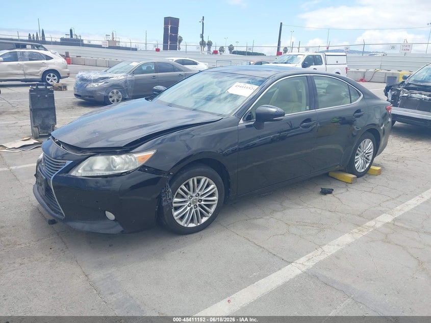 2013 Lexus VIN JTHBK1GG0D2014601 IAAI salvage auction — FRONT END, Salvage (California), sold $2,000 on 2026-07-05 (photo 2)