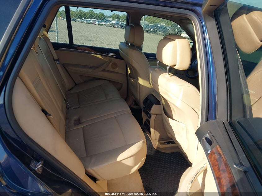 2011 BMW X5 VIN 5UXZW0C56BL370253 IAAI salvage auction — NORMAL WEAR, Clear (Florida), sold $475 on 2026-07-30 (photo 8)