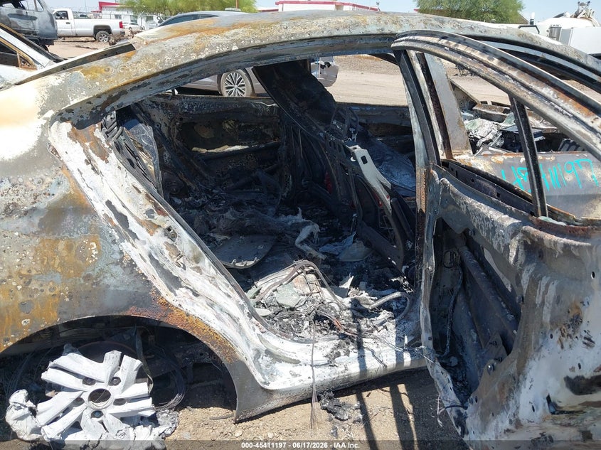 2020 Hyundai Elantra VIN KMHD84LF6LU106091 IAAI salvage auction — TOTAL BURN, Non-Repairable (Arizona), sold $100 on 2026-07-07 (photo 8)