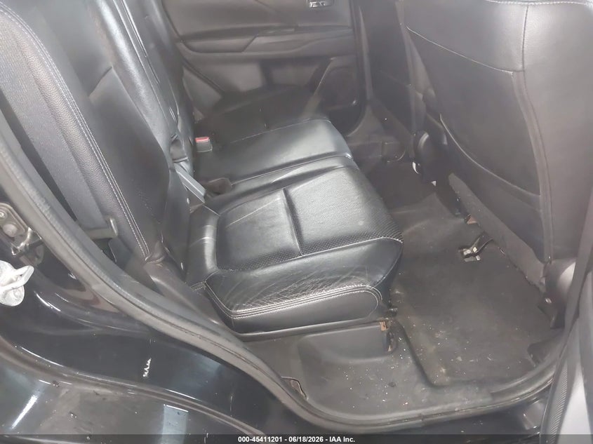 2014 Mitsubishi Outlander VIN JA4AD3A32EZ014546 IAAI salvage auction — LEFT FRONT, Salvage (Pennsylvania), sold $1,100 on 2026-07-15 (photo 8)