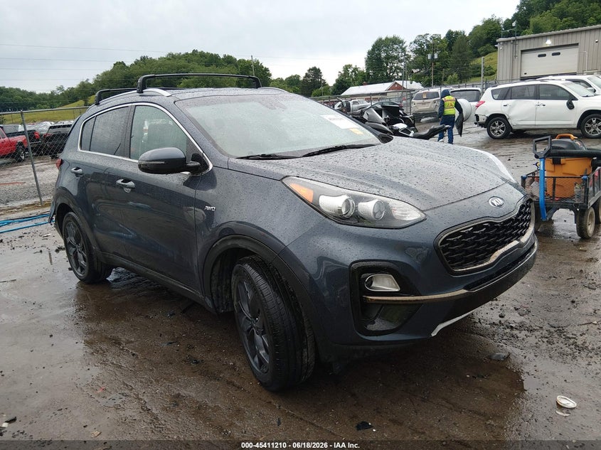 2020 Kia Sportage VIN KNDP6CAC0L7681151 IAAI salvage auction — REAR END, Salvage (West Virginia), sold $3,900 on 2026-07-29 (photo 1)