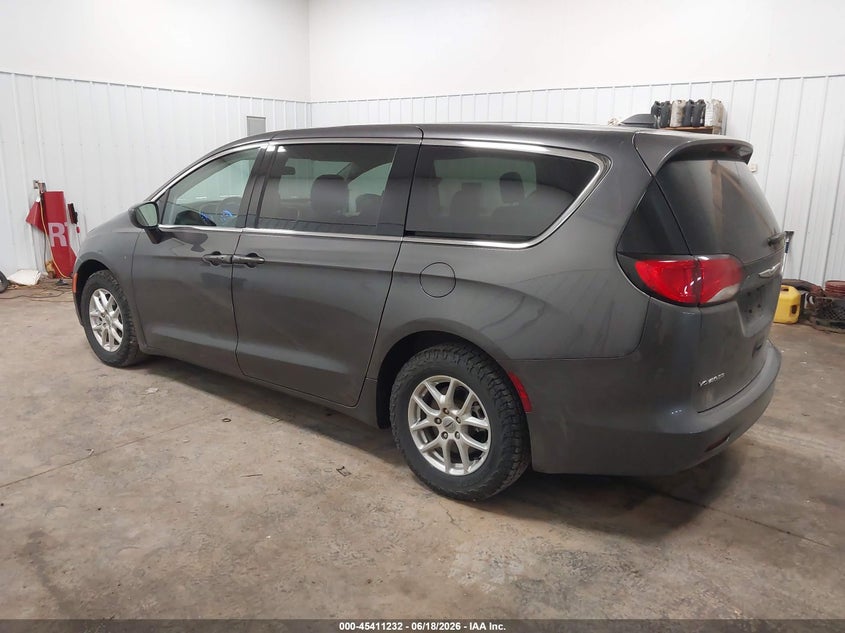 2022 Chrysler Voyager VIN 2C4RC1CG6NR132402 IAAI salvage auction — NORMAL WEAR, SF97 (South Dakota), sold $12,050 on 2026-08-06 (photo 3)