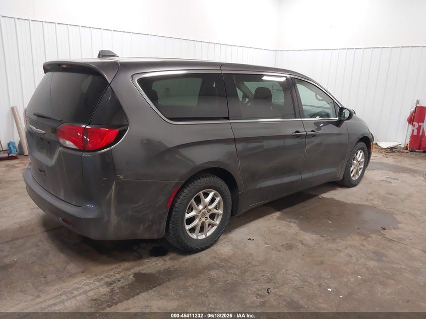 2022 Chrysler Voyager VIN 2C4RC1CG6NR132402 IAAI salvage auction — NORMAL WEAR, SF97 (South Dakota), sold $12,050 on 2026-08-06 (photo 4)