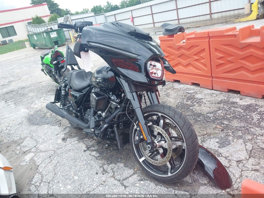 2024 Harley-davidson Street glide VIN 1HD1KB710RB616841 — IAAI salvage auction photo