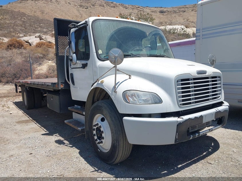 2015 Freightliner M2 106 VIN 1FVACXDTXFHGR3413 IAAI salvage auction — REAR END, Clear (California), sold $8,100 on 2026-07-28 (photo 1)