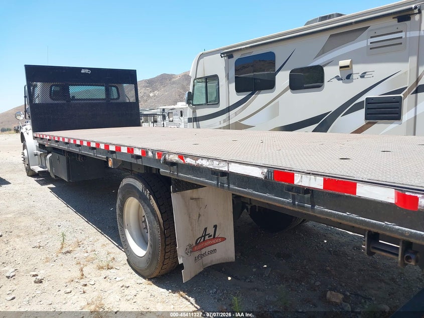 2015 Freightliner M2 106 VIN 1FVACXDTXFHGR3413 IAAI salvage auction — REAR END, Clear (California), sold $8,100 on 2026-07-28 (photo 3)