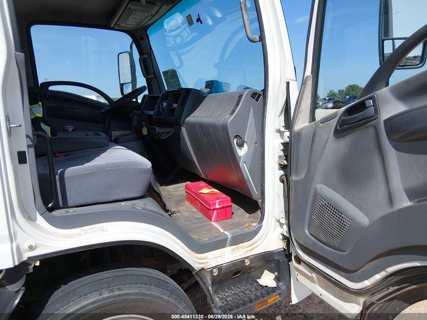 2017 Isuzu VIN JALE5W165H7300017 IAAI salvage auction — SIDE, Clear (Oklahoma), sold $175 on 2026-07-29 (photo 5)