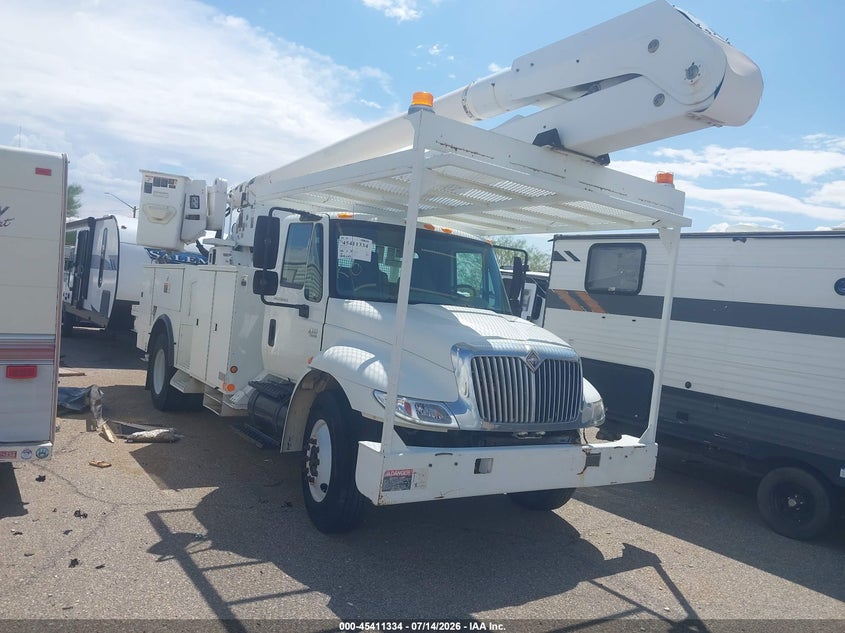 2006 International 4000 series VIN 1HTMMAAN66H145109 IAAI salvage auction — NORMAL WEAR, Clear (Arizona), sold $2,050 on 2026-07-30 (photo 1)