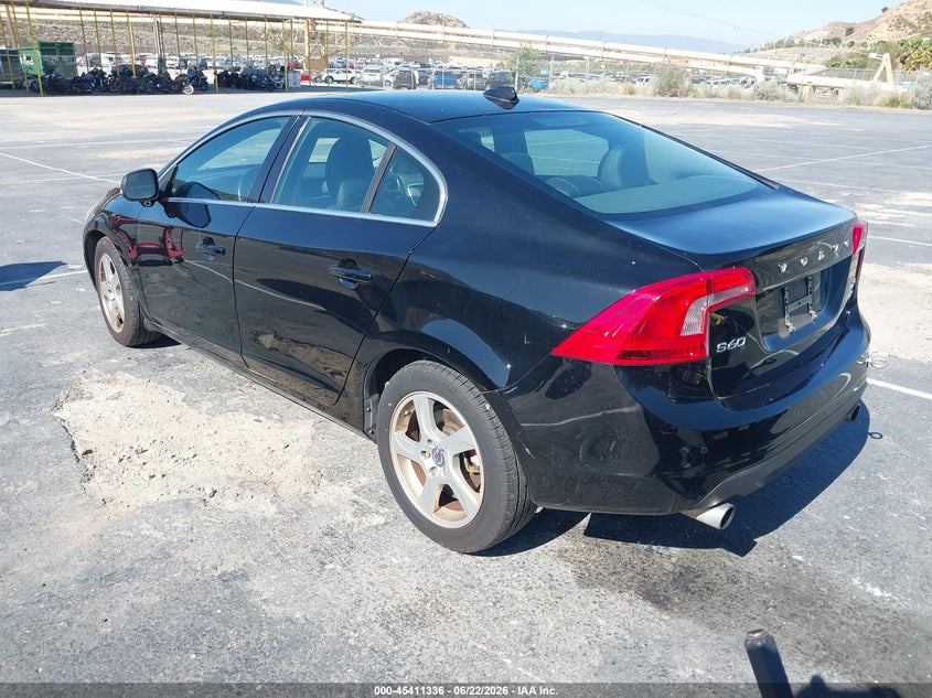 2013 Volvo S60 VIN YV1612FHXD2207144 IAAI salvage auction — NORMAL WEAR, Clear (Washington), sold $450 on 2026-07-12 (photo 3)