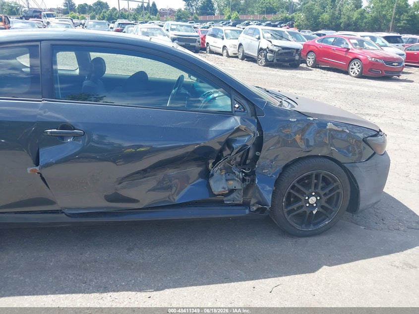 2005 Scion Tc VIN JTKDE177150044357 IAAI salvage auction — SIDE, Salvage (Pennsylvania), sold $550 on 2026-07-17 (photo 6)
