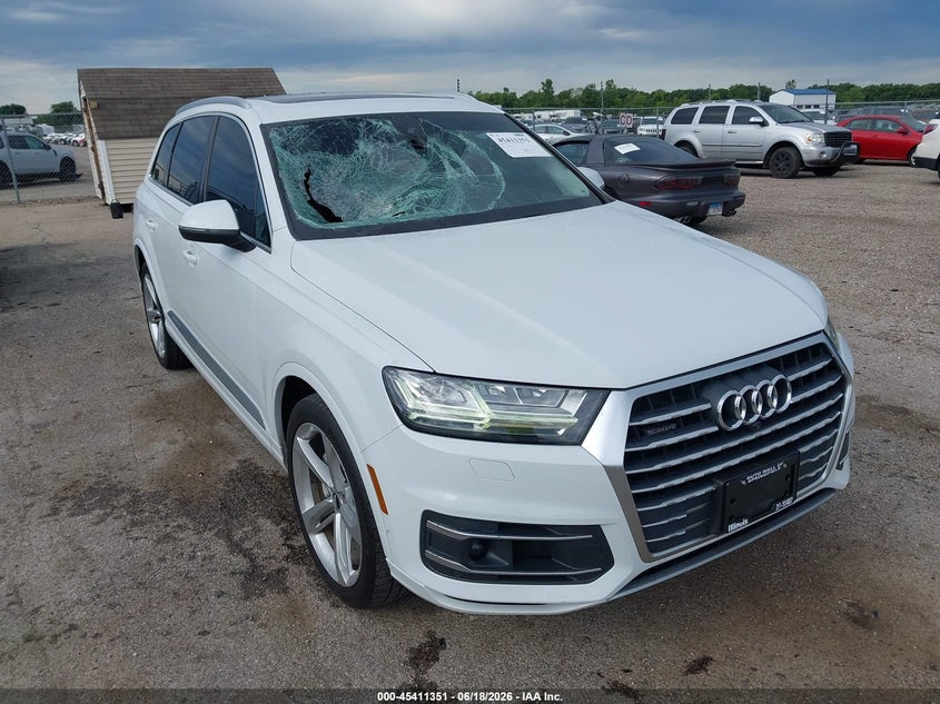 2019 Audi Q7 VIN WA1VAAF72KD024089 IAAI salvage auction — FRONT END, Wait Title, sold $7,500 on 2026-08-26 (photo 1)
