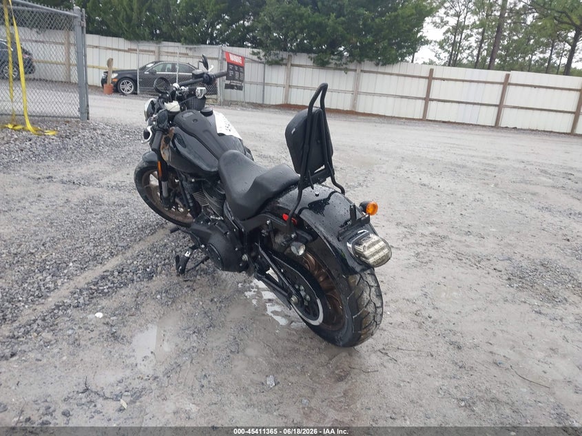 2022 Harley-davidson Low rider VIN 1HD1YWZ10NB045591 IAAI salvage auction — LEFT SIDE, Salvage Title, sold $3,050 on 2026-07-29 (photo 3)